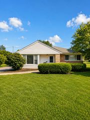 15 Oak Lane, Park Forest, IL 60466