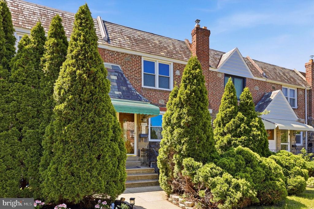 232 LE CARRA DR, Lansdowne, PA 19050