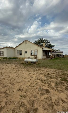 86 Fm 478, Floresville, TX 78114