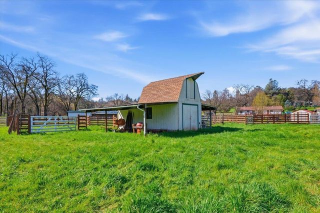 10793 Horton St, Penn Valley, CA 95946