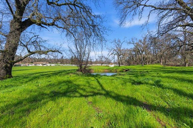10793 Horton St, Penn Valley, CA 95946