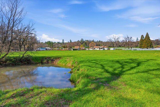 10793 Horton St, Penn Valley, CA 95946