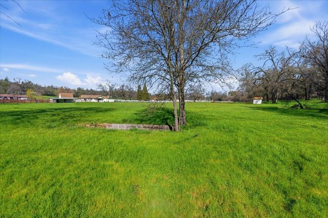 10793 Horton St, Penn Valley, CA 95946