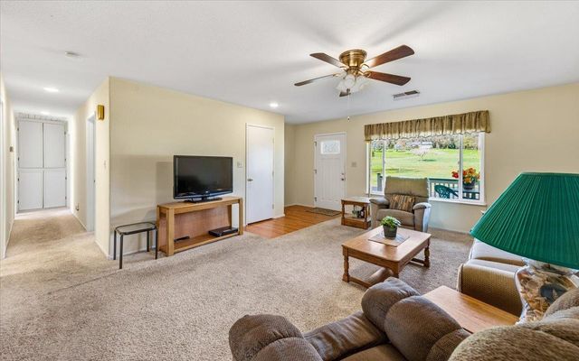 10793 Horton St, Penn Valley, CA 95946