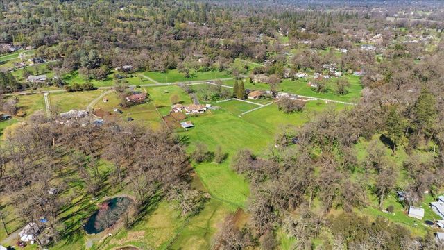 10793 Horton St, Penn Valley, CA 95946