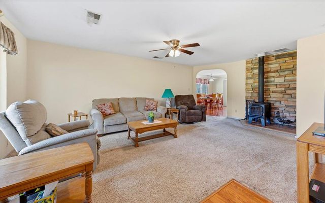 10793 Horton St, Penn Valley, CA 95946