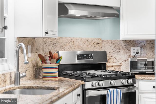 14716 BAUER DR, Rockville, MD 20853