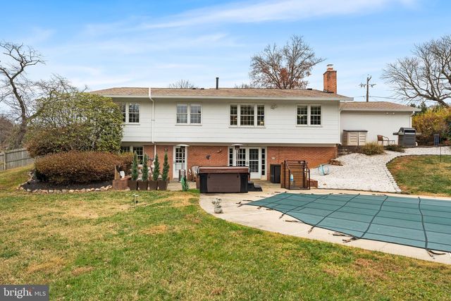 14716 BAUER DR, Rockville, MD 20853