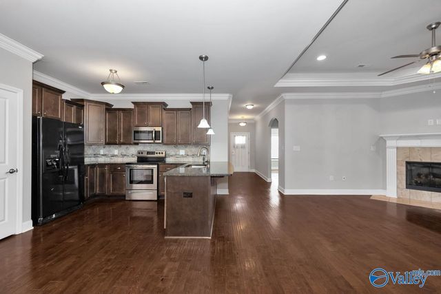 106 Moore Farm Circle NW 106, Huntsville, AL 35806