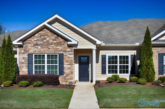 106 Moore Farm Circle NW 106, Huntsville, AL 35806