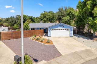 466 Tourmaline Way, Redding, CA 96003