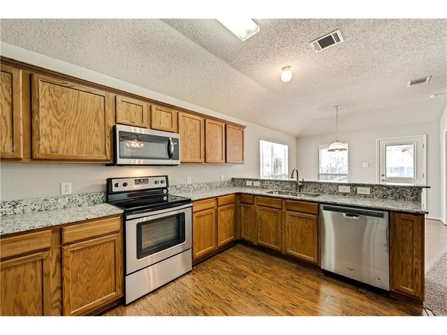 1004 Margaret Drive, Mckinney, TX 75071