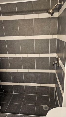 404 NW 68th Ave 409, Plantation, FL 33317