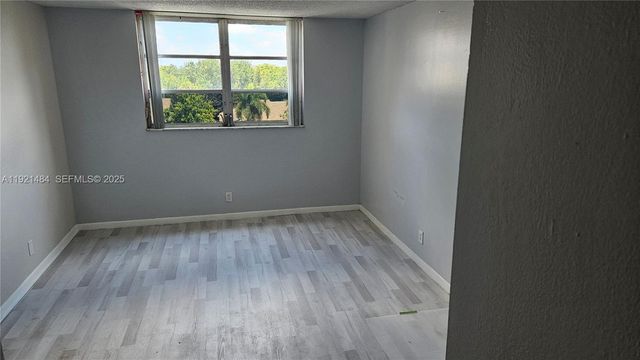 404 NW 68th Ave 409, Plantation, FL 33317