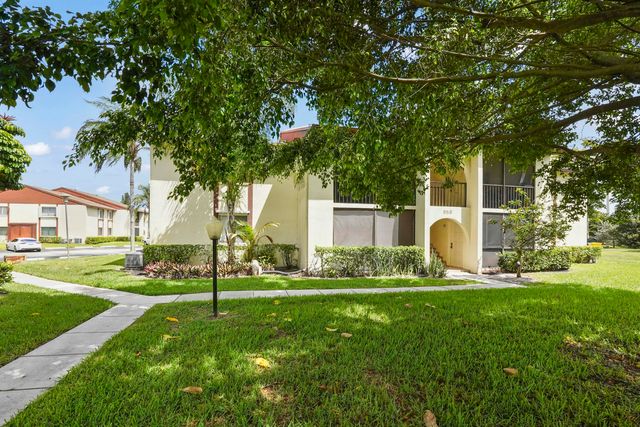 4709 Sable Pine Circle B1, West Palm Beach, FL 33417