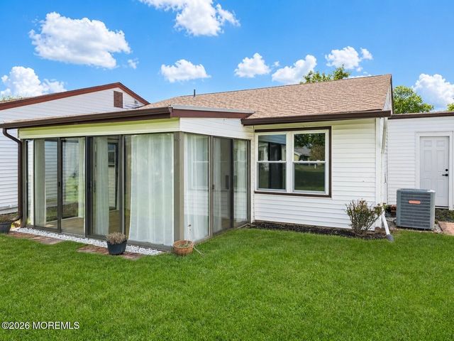 149B Maclura Plz Plaza, Monroe, NJ 08831