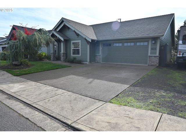 403 Ne HOLIDAY Ave, Dallas, OR 97338