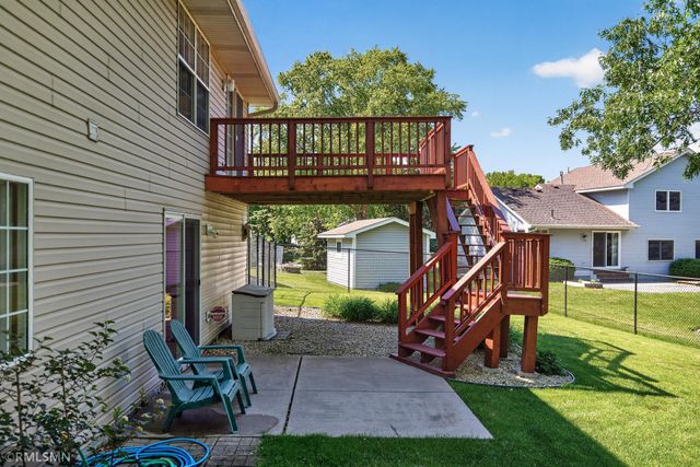 893 Marnie Circle S, Maplewood, MN 55119