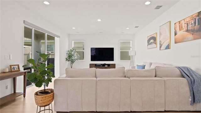 15239 LAKE LAMONIA STREET, Winter Garden, FL 34787