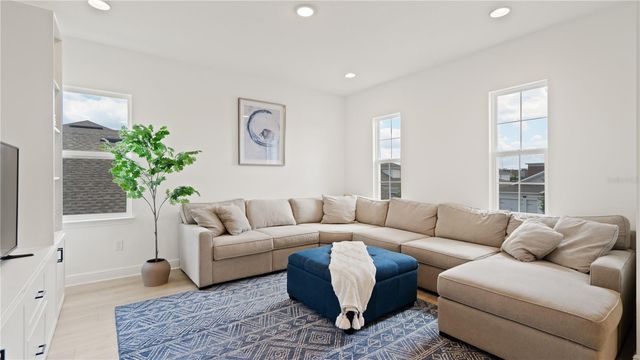 15239 LAKE LAMONIA STREET, Winter Garden, FL 34787