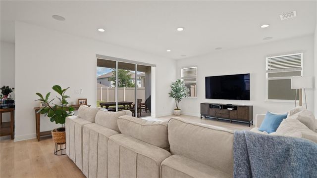 15239 LAKE LAMONIA STREET, Winter Garden, FL 34787