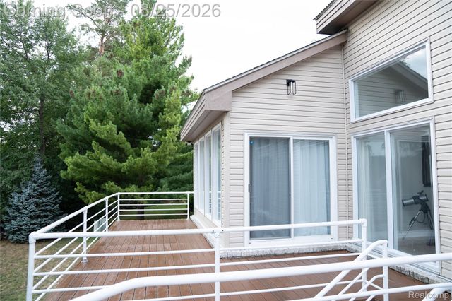 31033 Evergreen Court, Farmington Hills, MI 48331