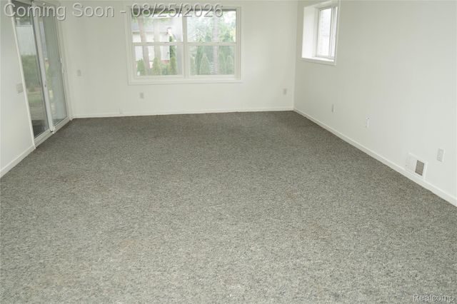 31033 Evergreen Court, Farmington Hills, MI 48331