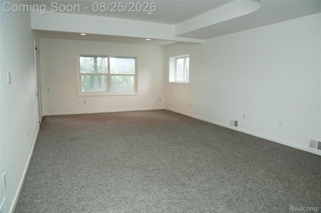 31033 Evergreen Court, Farmington Hills, MI 48331