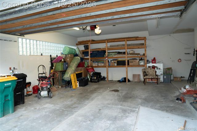 31033 Evergreen Court, Farmington Hills, MI 48331