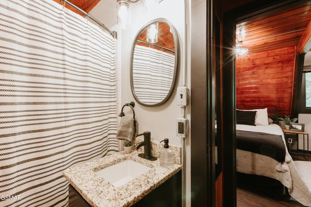 1155 Ski Mountain Road, Gatlinburg, TN 37738