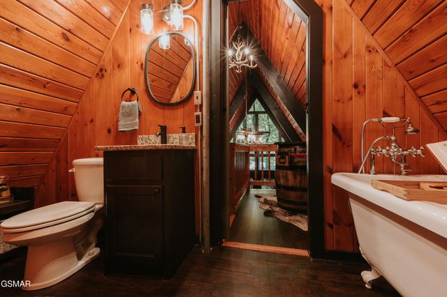 1155 Ski Mountain Road, Gatlinburg, TN 37738