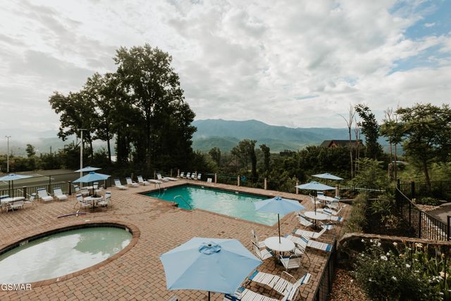 1155 Ski Mountain Road, Gatlinburg, TN 37738