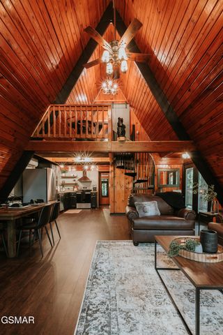 1155 Ski Mountain Road, Gatlinburg, TN 37738