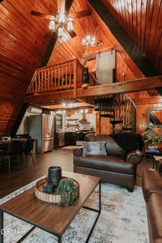 1155 Ski Mountain Road, Gatlinburg, TN 37738