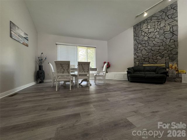 7825 Plott Road, Charlotte, NC 28215