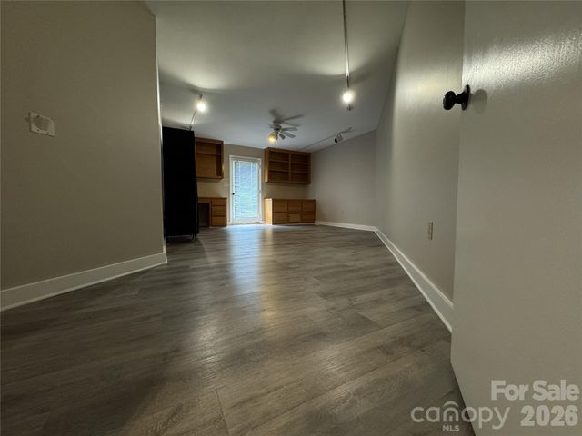 7825 Plott Road, Charlotte, NC 28215