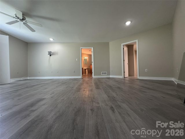 7825 Plott Road, Charlotte, NC 28215