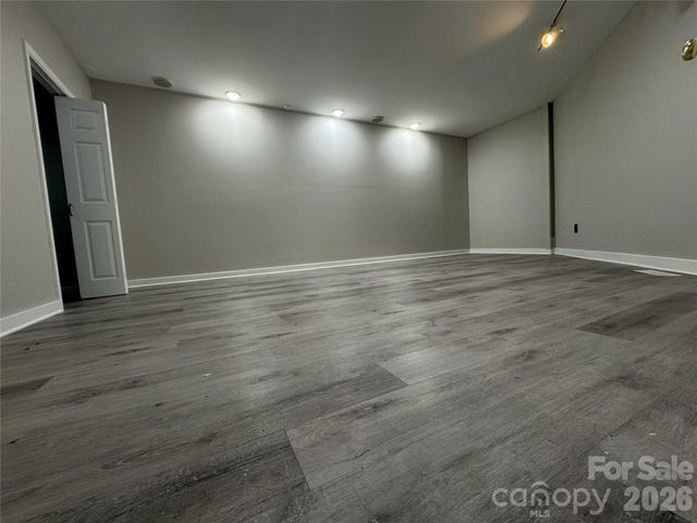 7825 Plott Road, Charlotte, NC 28215
