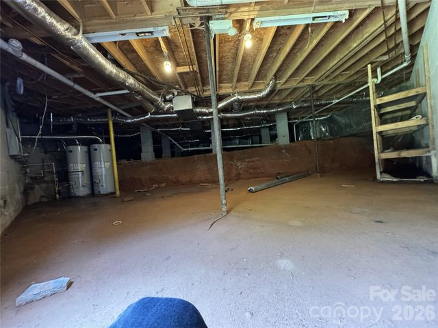 7825 Plott Road, Charlotte, NC 28215