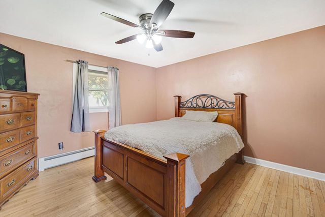 4211 County Road Kw, Port Washington, WI 53074