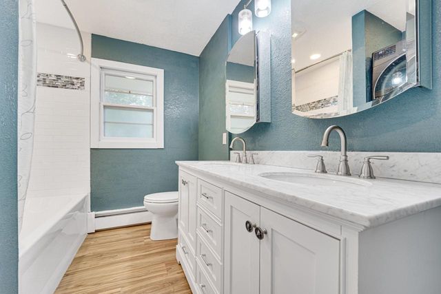 4211 County Road Kw, Port Washington, WI 53074