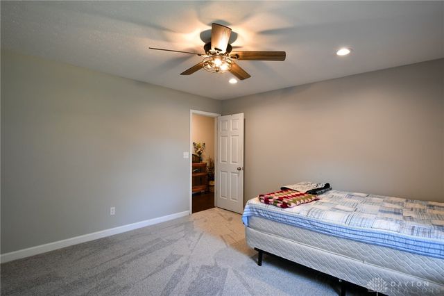 3386 Fairwood Drive, Beavercreek, OH 45432
