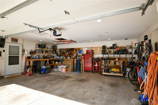 3386 Fairwood Drive, Beavercreek, OH 45432