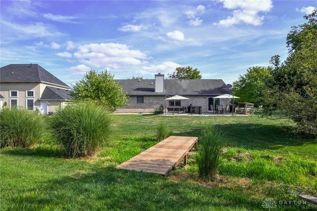 3386 Fairwood Drive, Beavercreek, OH 45432