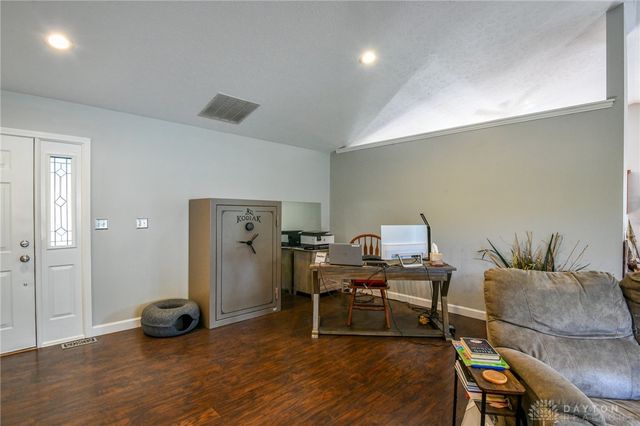 3386 Fairwood Drive, Beavercreek, OH 45432