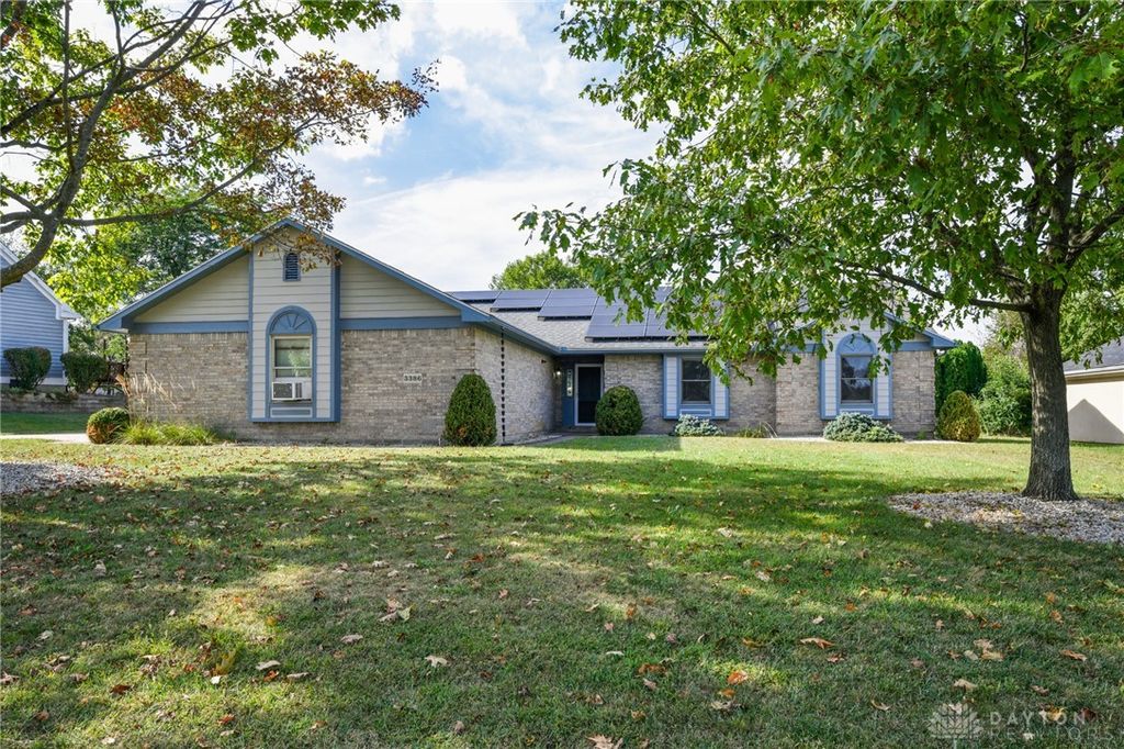 3386 Fairwood Drive, Beavercreek, OH 45432