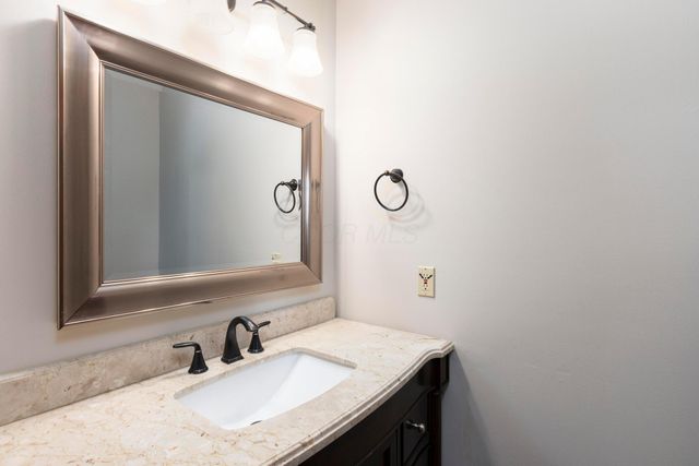 11388 Huntington Way NW, Pickerington, OH 43147