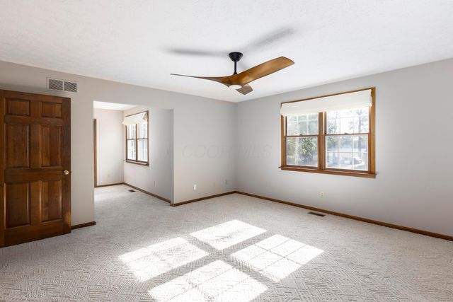 11388 Huntington Way NW, Pickerington, OH 43147