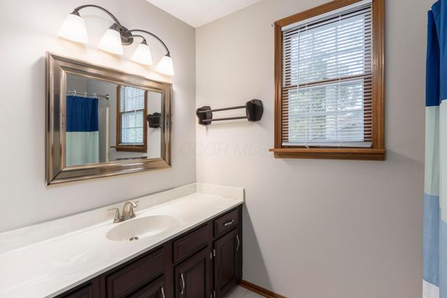 11388 Huntington Way NW, Pickerington, OH 43147