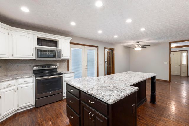 11388 Huntington Way NW, Pickerington, OH 43147